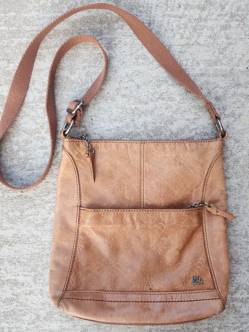 The Sak Brown Floral Embossed Leather Boho Crossbody Womens Bag Purse